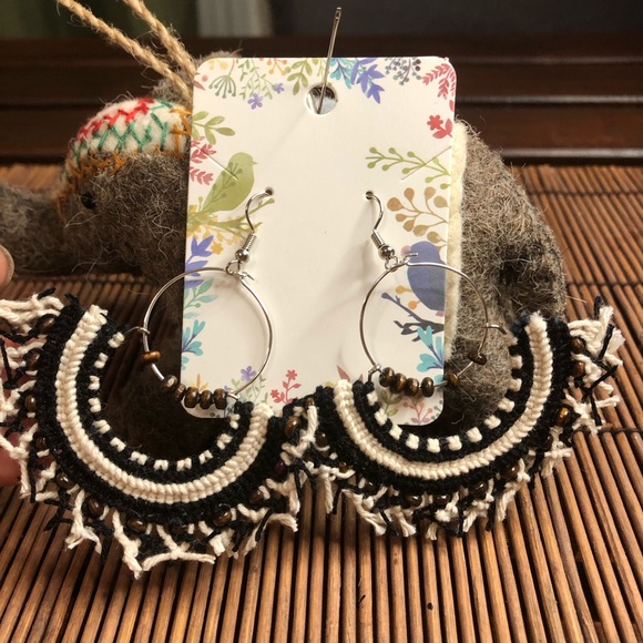 Handmade earring - Picture 5 of 9